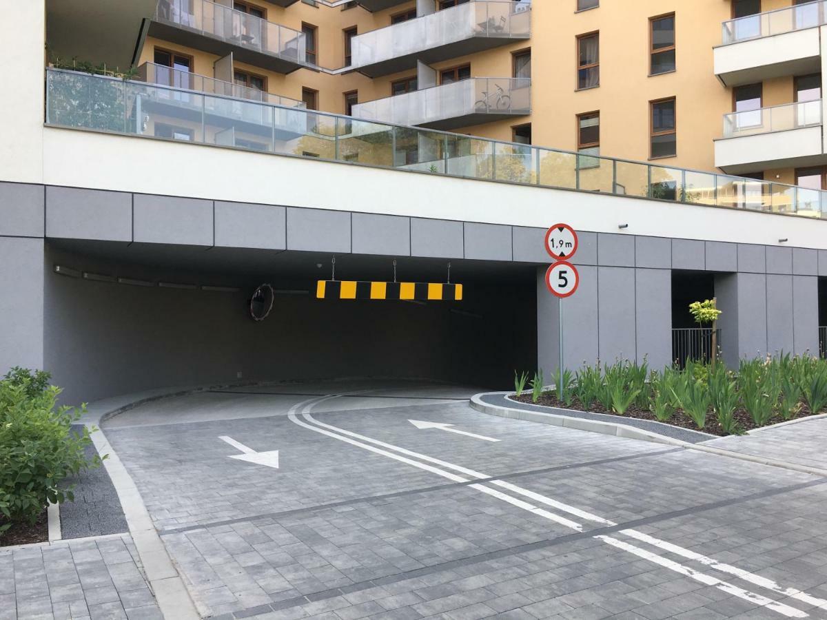 Shoq Studio Nice Apartment With Private Parking 克拉科夫 外观 照片