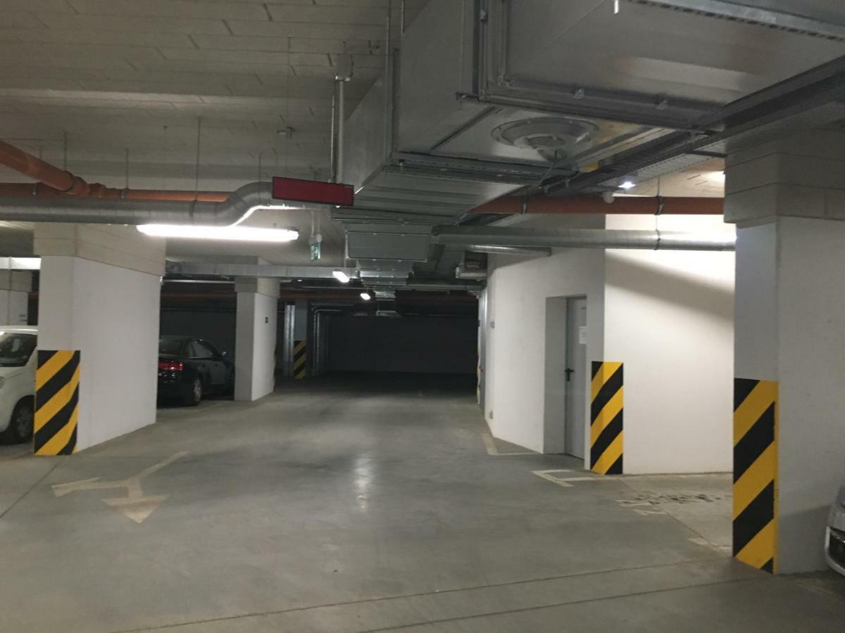 Shoq Studio Nice Apartment With Private Parking 克拉科夫 外观 照片