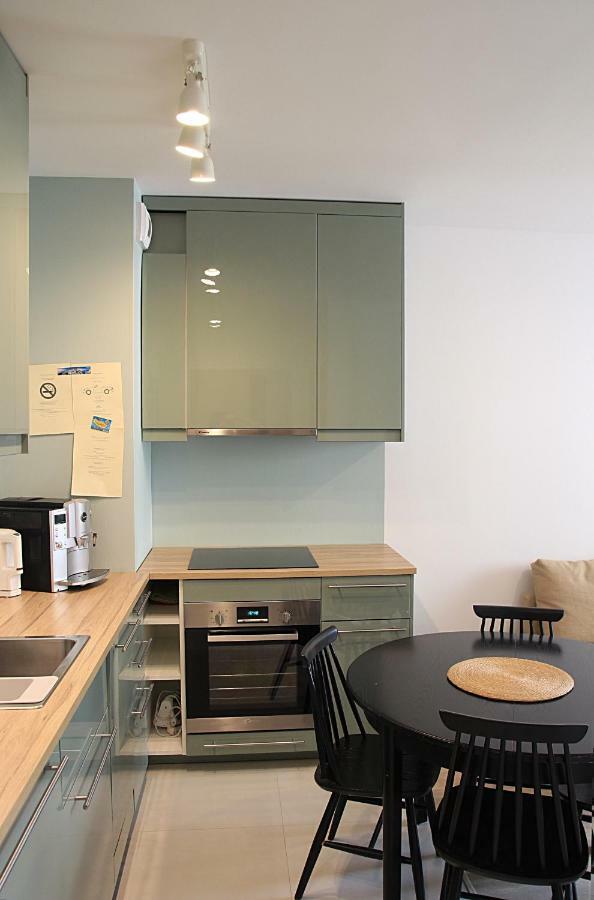Shoq Studio Nice Apartment With Private Parking 克拉科夫 外观 照片